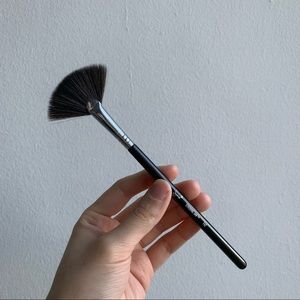 Sigma F42 Fan brush